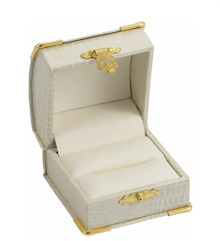 Domed Lid Royal Oyster Single Ring Box